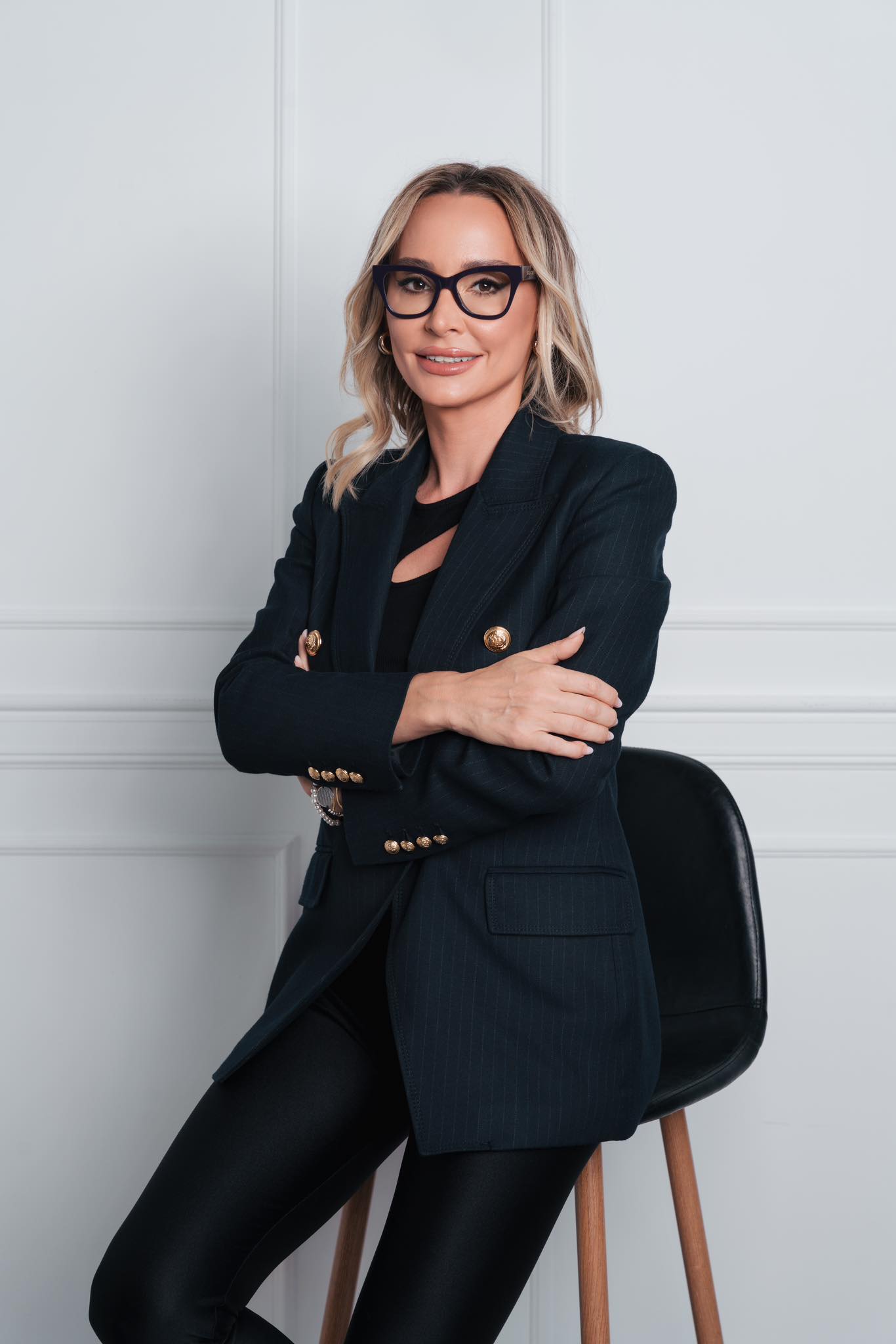 Portrait du Dr. Diana Gheorghiță, chirurgien plasticien